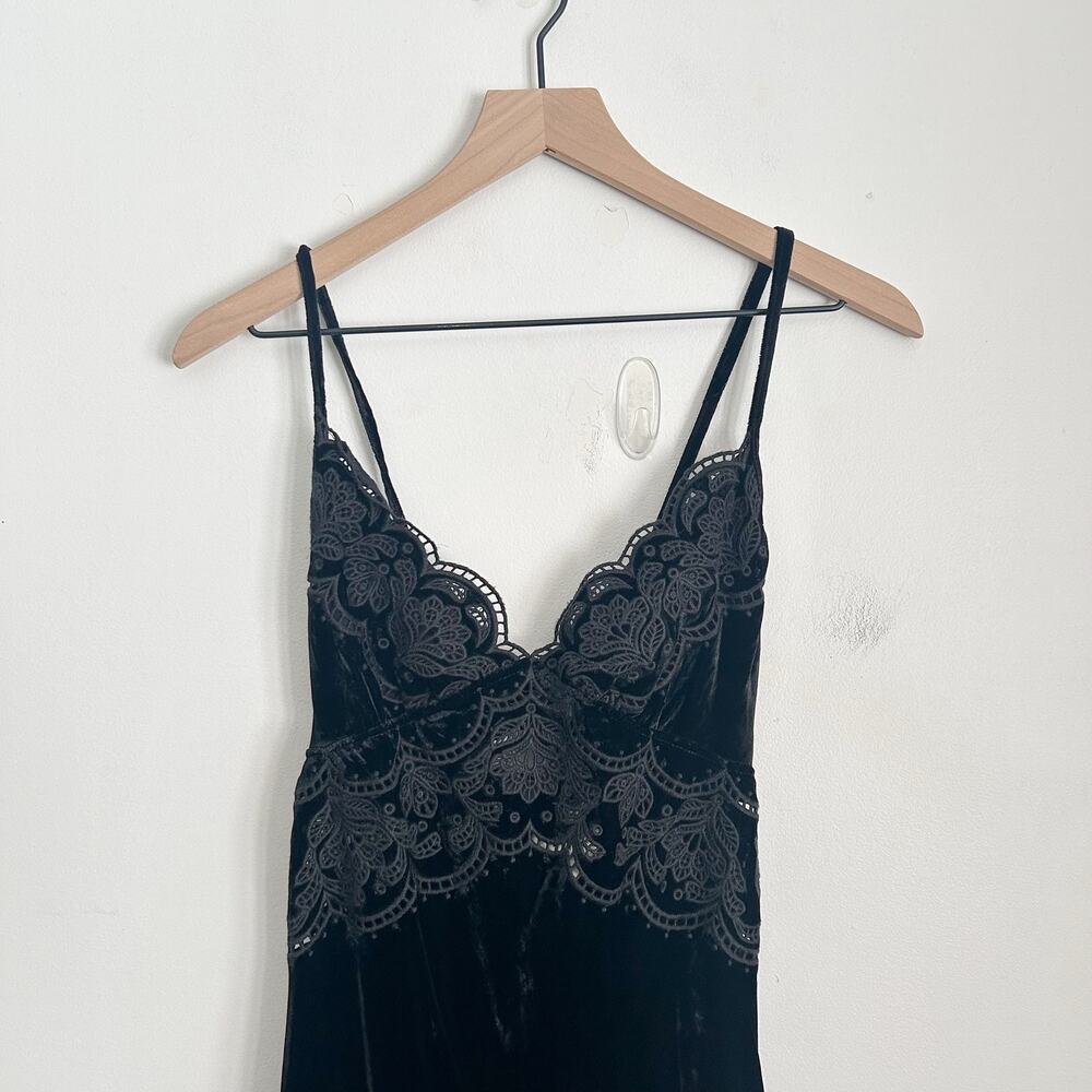 FARM Rio Richelieu Velvet Slip Dress Black Size M - Picture 5 of 10